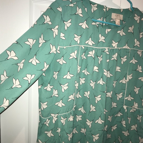 LOFT blouse - Picture 2 of 4